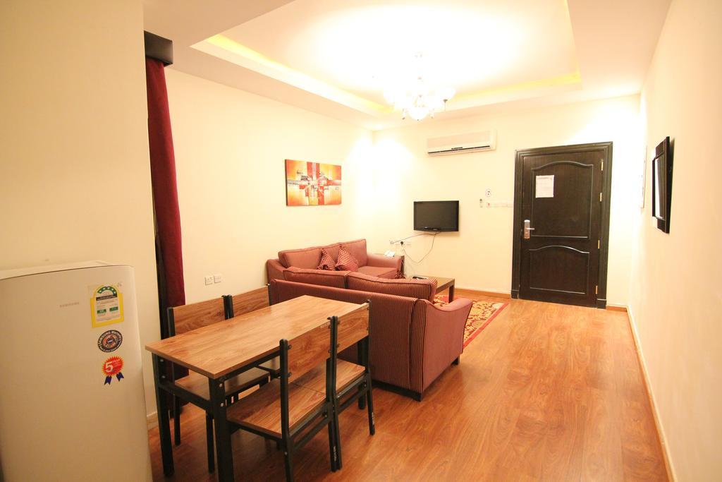 Towlan Hotel Suites 1 리야드 외부 사진